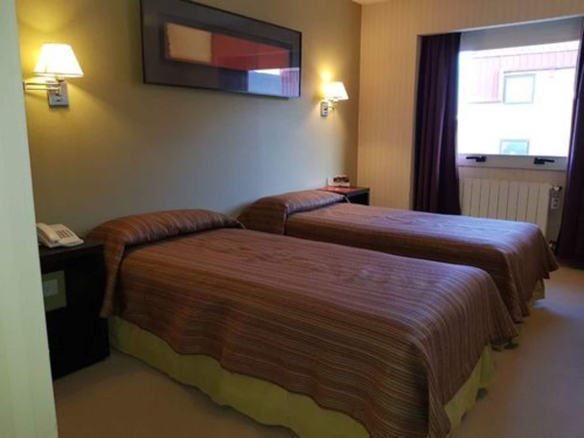 Mil810 Ushuaia Hotel Ngoại thất bức ảnh