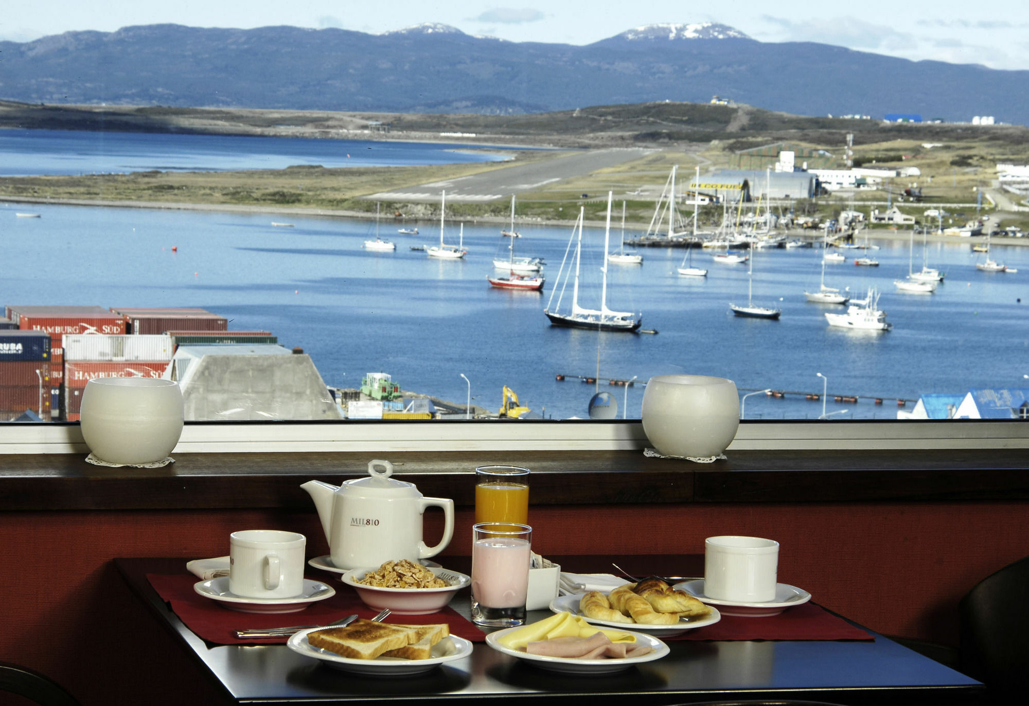 Mil810 Ushuaia Hotel Ngoại thất bức ảnh
