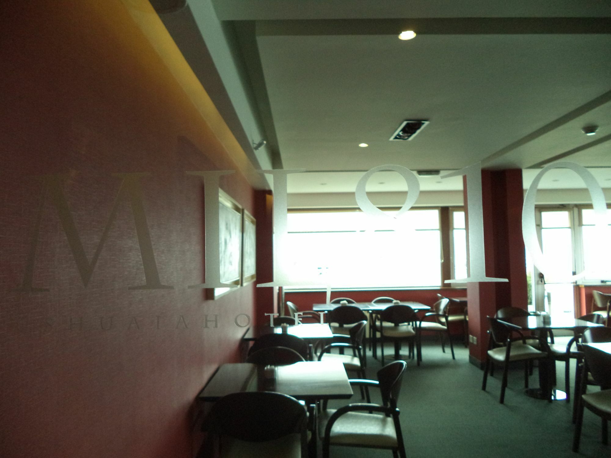 Mil810 Ushuaia Hotel Ngoại thất bức ảnh